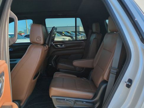 Used 2023 Chevrolet Tahoe High Country w/ Premium Package 2 AWD/4WD image 14