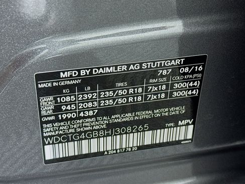 Used 2017 Mercedes-Benz GLA 250 4MATIC image 38