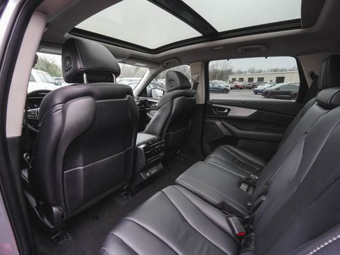 Used 2023 Acura MDX SH-AWD w/ Technology Package image 35