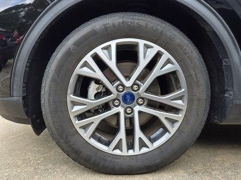 Used 2022 Ford Escape SEL w/ Technology Package FWD image 10