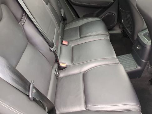 Certified 2024 Volvo XC60 T8 Ultimate w/ Protection Package Premier AWD/4WD image 20