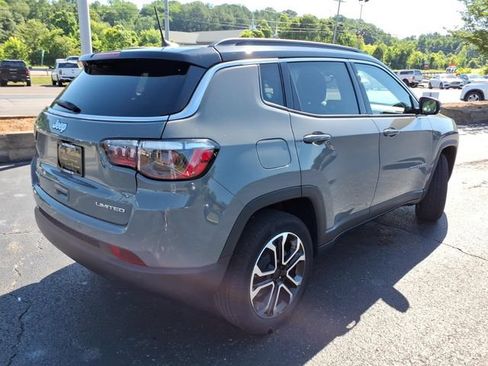 Used 2024 Jeep Compass Limited AWD/4WD image 15