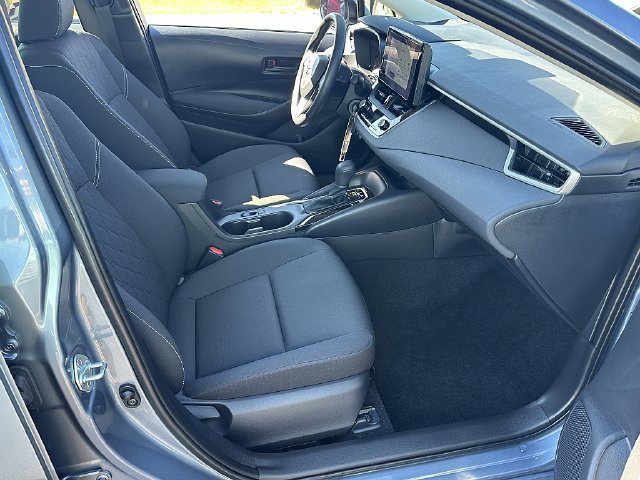 Used 2023 Toyota Corolla LE FWD image 11