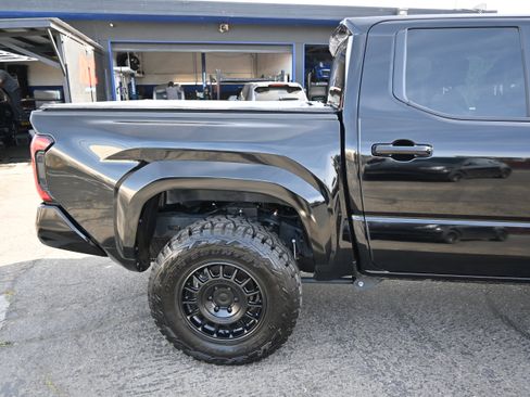 Used 2024 Toyota Tacoma TRD Sport image 24