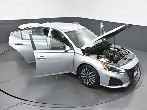 Used 2023 Nissan Altima 2.5 SV image 39