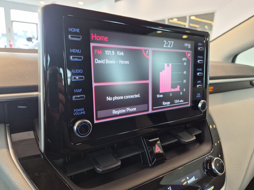 Used 2020 Toyota Corolla LE w/ LE Premium Package FWD image 19