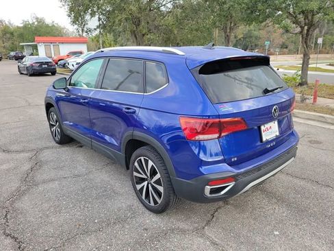 Used 2024 Volkswagen Taos SE image 3