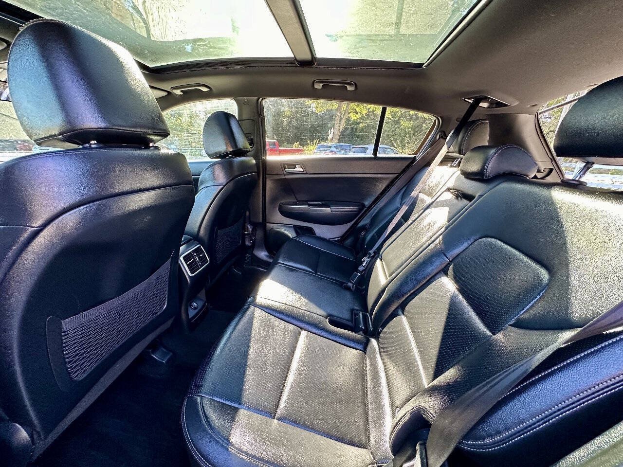 Used 2020 Kia Sportage S w/ S Sunroof Package AWD/4WD image 13