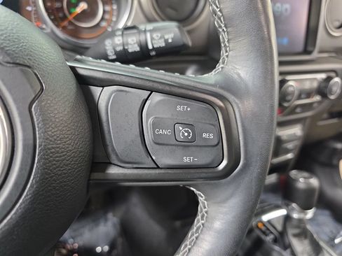 Used 2023 Jeep Wrangler Unlimited Sport AWD/4WD image 17
