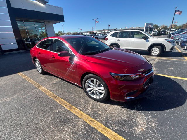 Used 2018 Chevrolet Malibu Hybrid w/ Driver Confidence Package FWD image 4