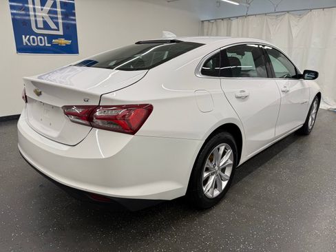 Used 2020 Chevrolet Malibu LT image 2
