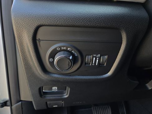 New 2026 Jeep Grand Cherokee L Laredo AWD/4WD image 12
