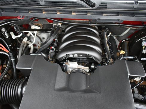 Used 2018 Chevrolet Silverado 1500 LT w/ All Star Edition image 48