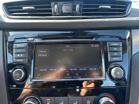 Used 2022 Nissan Rogue Sport S image 41