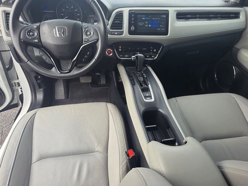 Used 2021 Honda HR-V EX-L image 14
