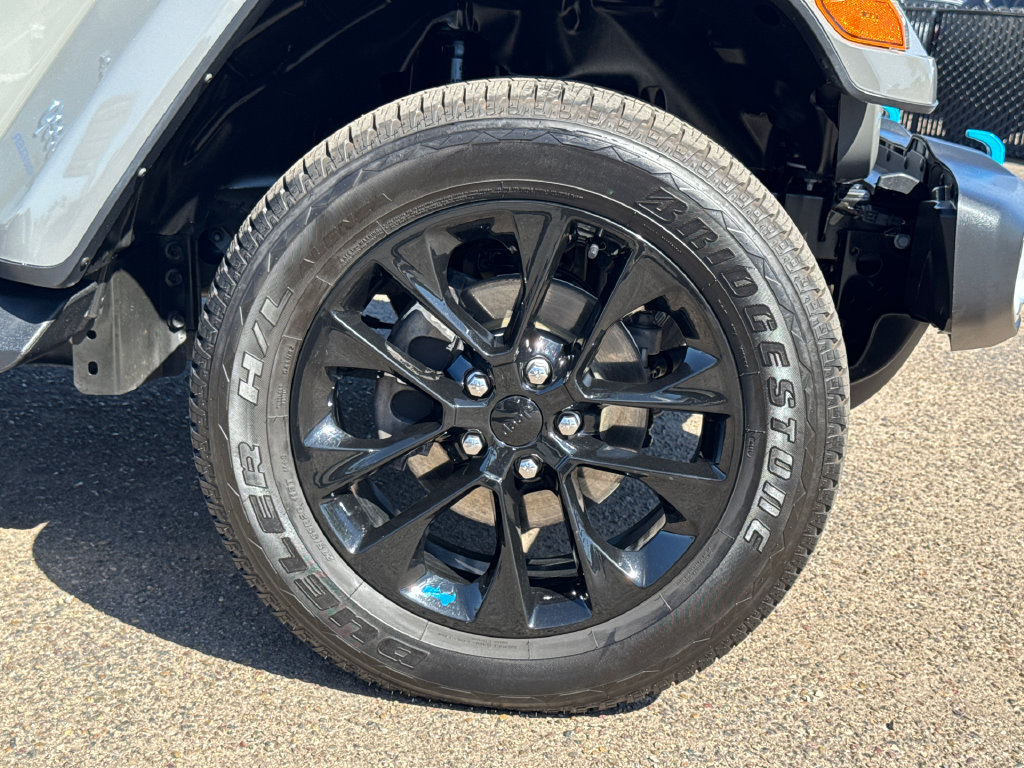 Certified 2023 Jeep Wrangler Unlimited Sahara AWD/4WD image 7
