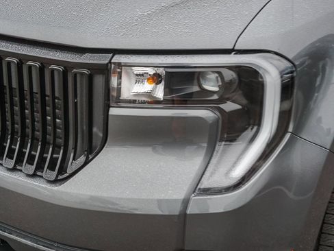 New 2025 Ford Maverick Lobo image 5