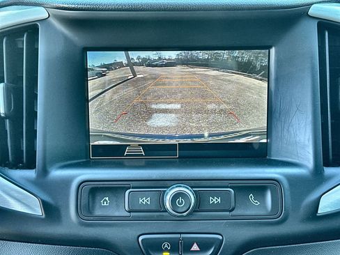 Certified 2022 GMC Terrain SLE w/ Driver Convenience Package image 15