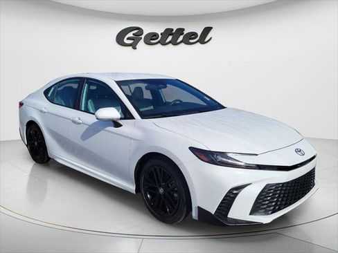 Certified 2025 Toyota Camry SE w/ Convenience Package FWD image 7