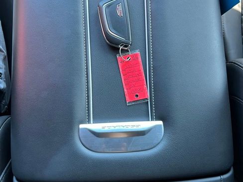 Used 2024 Cadillac Escalade ESV Premium Luxury Platinum image 58