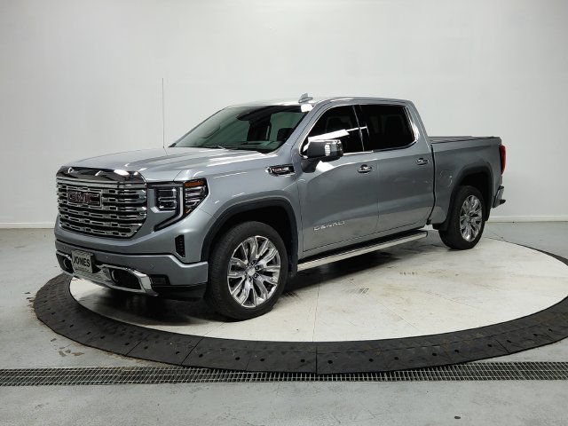 Used 2024 GMC Sierra 1500 Denali AWD/4WD image 4