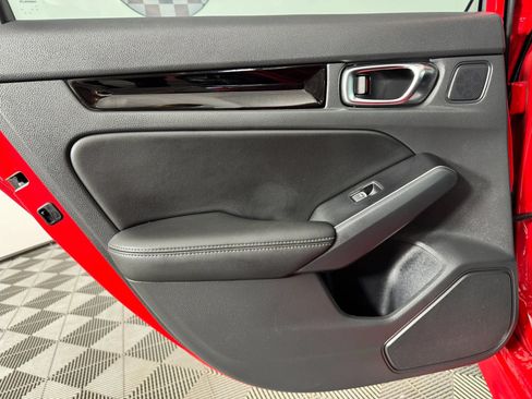 Used 2022 Honda Civic Touring image 42