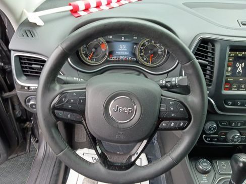 Used 2023 Jeep Cherokee Altitude Lux AWD/4WD image 13