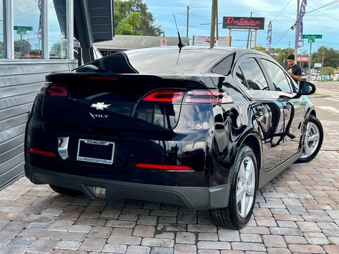 Used 2013 Chevrolet Volt image 2