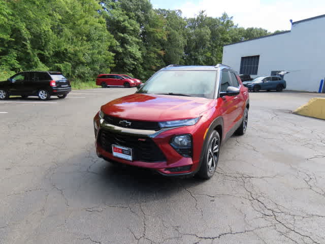Used 2022 Chevrolet TrailBlazer RS w/ Sun and Liftgate Package FWD image 1