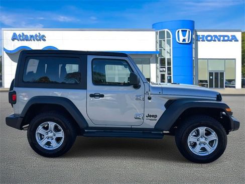 Used 2021 Jeep Wrangler Sport S image 4