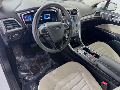 Used 2018 Ford Fusion S FWD image 23