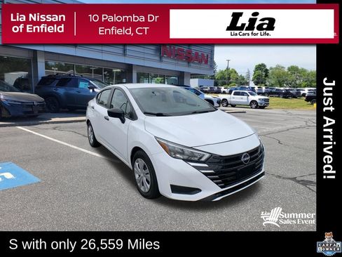 Used 2025 Nissan Versa S FWD image 1
