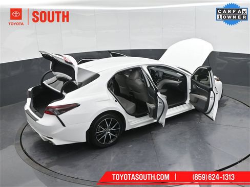 Used 2023 Toyota Camry SE image 48