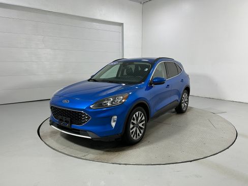 Used 2020 Ford Escape Titanium AWD/4WD image 20