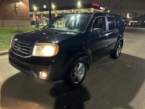Used 2014 Honda Pilot EX image 1
