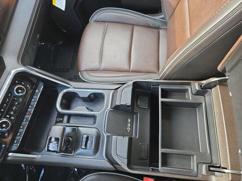 Used 2024 GMC Sierra 1500 Denali w/ Denali Reserve Package AWD/4WD image 35