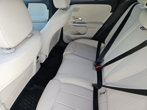 Used 2026 Mercedes-Benz GLA 250 4MATIC image 29