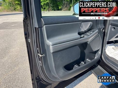 Used 2025 Ford Expedition Active AWD/4WD image 10
