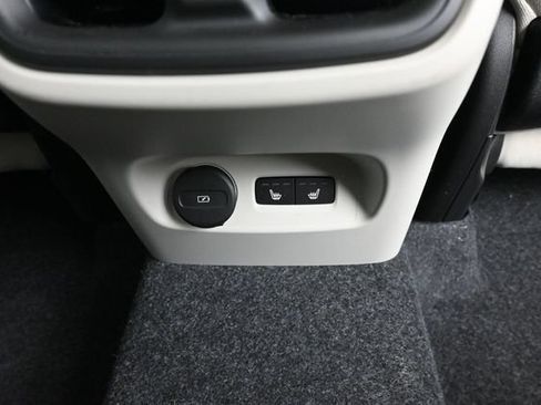 New 2026 Volvo XC40 B5 Ultra w/ Protection Package Premier AWD/4WD image 34