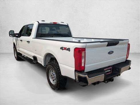 New 2026 Ford F250 XL w/ XL Off-Road Package AWD/4WD image 8