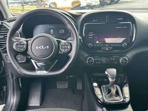 Used 2025 Kia Soul GT-Line image 7