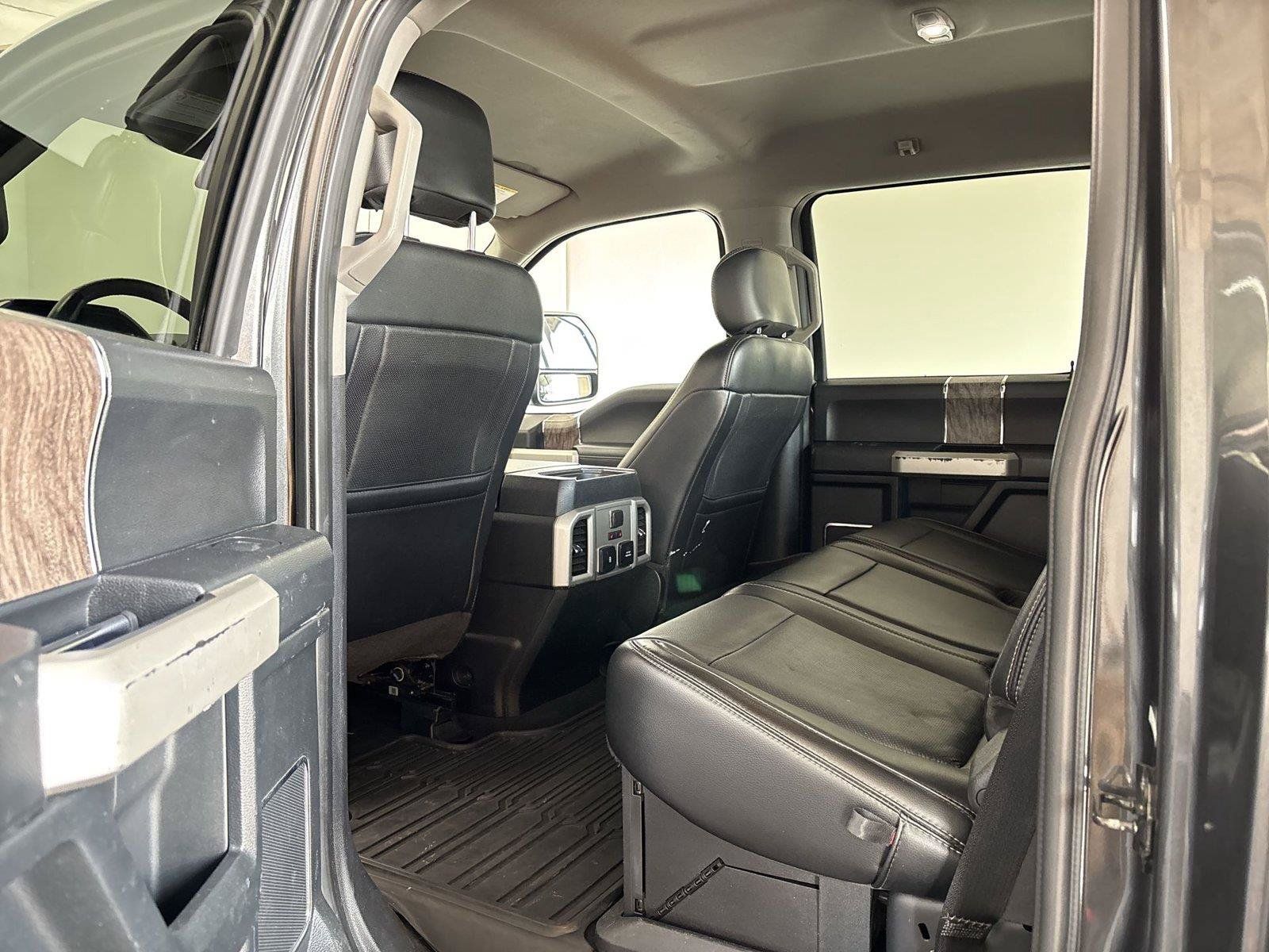 Used 2019 Ford F350 Lariat AWD/4WD image 17