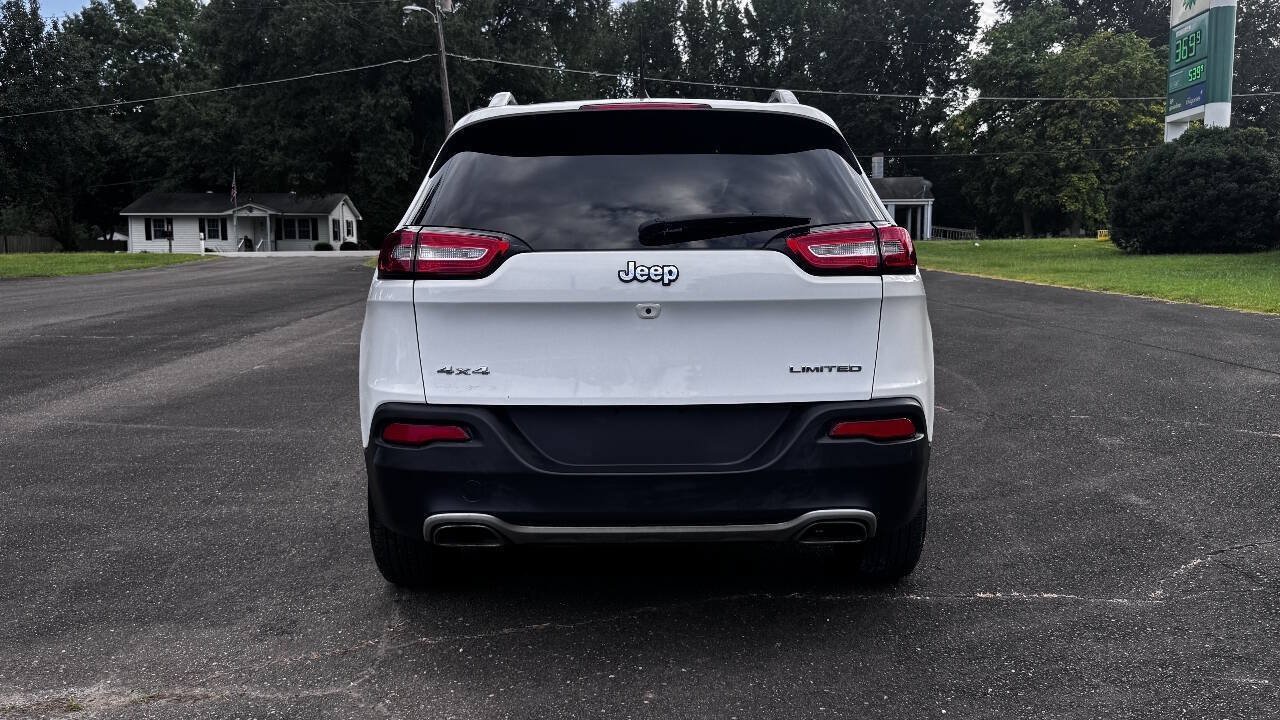 Used 2017 Jeep Cherokee Limited AWD/4WD image 7