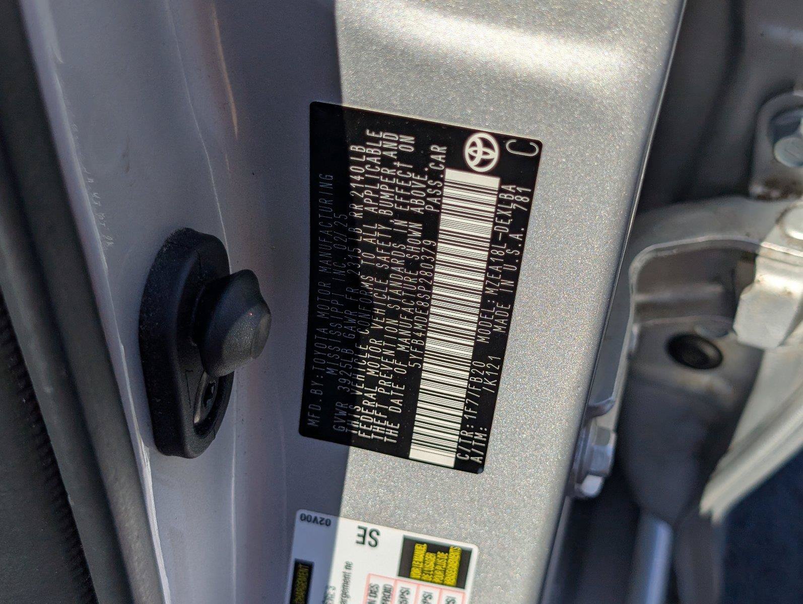 Used 2025 Toyota Corolla LE FWD image 15