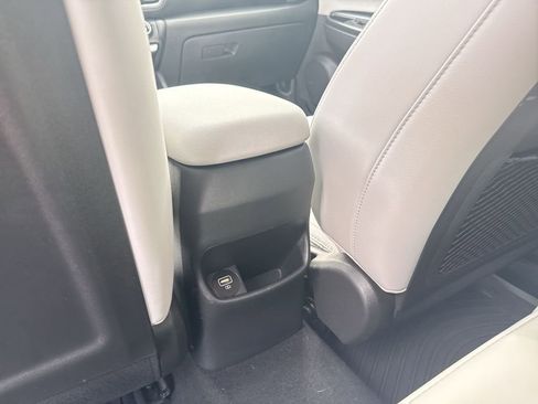 Used 2022 Hyundai Kona Limited FWD image 20