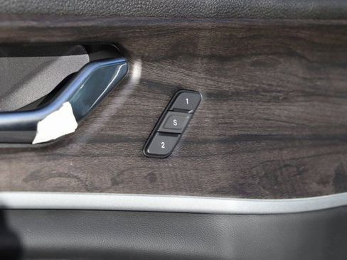 New 2025 Jeep Grand Cherokee Limited AWD/4WD image 16