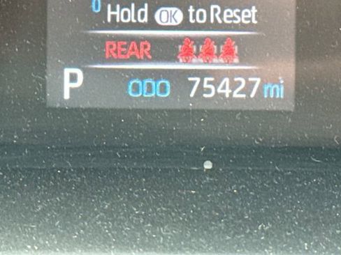 Used 2021 Toyota RAV4 XLE w/ Convenience Package image 27