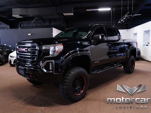 Used 2021 GMC Sierra 1500 AT4 w/ AT4 Value Package AWD/4WD image 3