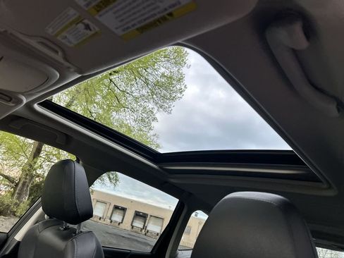 Certified 2023 Subaru Forester Limited AWD/4WD image 24