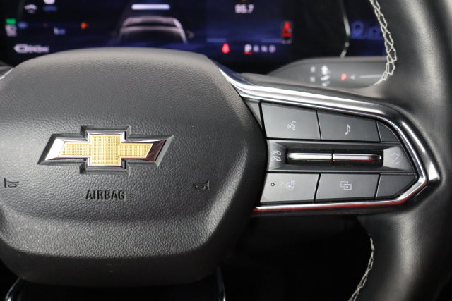 Used 2024 Chevrolet Equinox EV LT FWD image 10